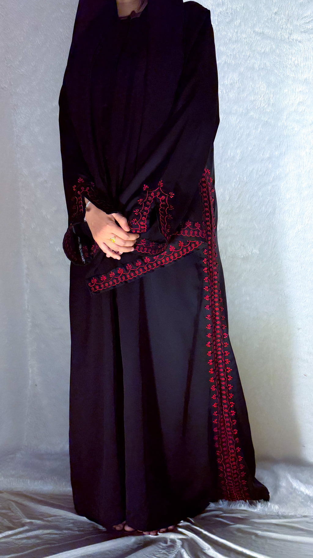 Zeenat Dusk Embroidered Abaya